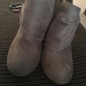 Size 8 booties. etc! Brand